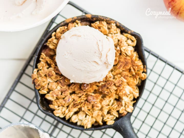 apple crisp in pan