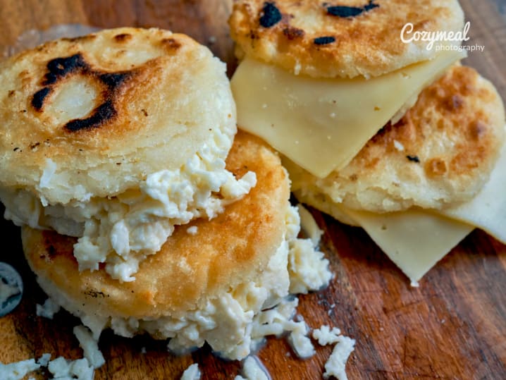 arepas con queso