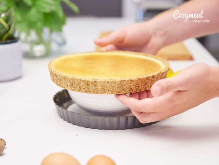 assembling tart shell