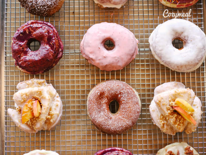 baked mini doughnuts