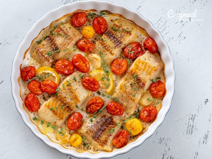 baked white fish with tomatoes