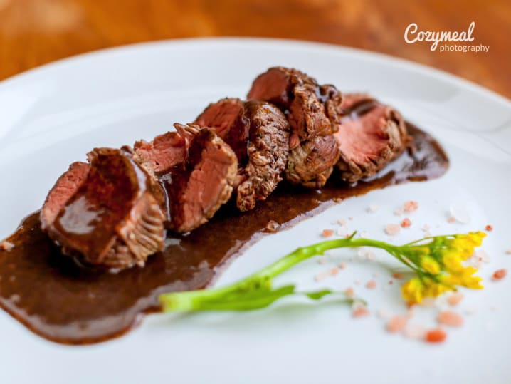 beef tenderloin with sauce