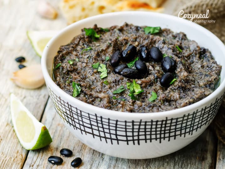 black hummus