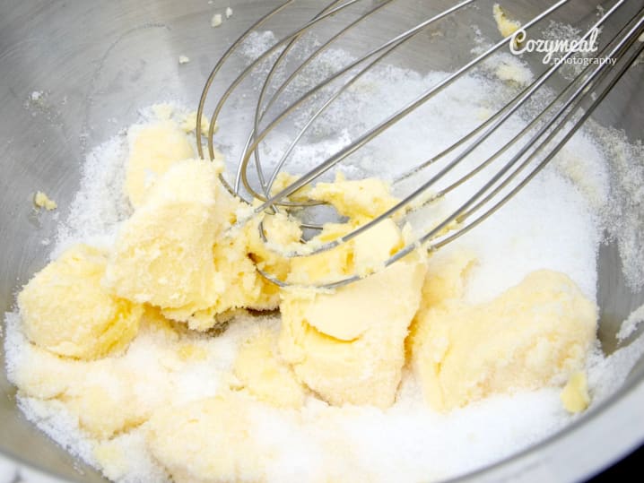 buche de noel sponge cake batter