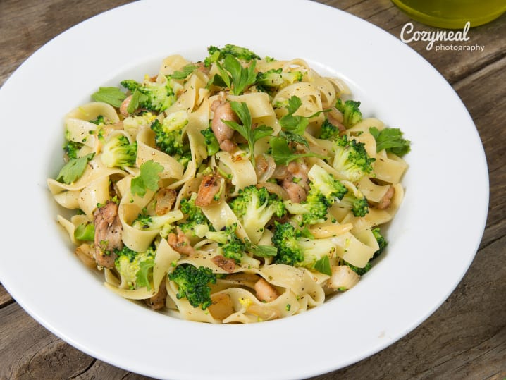 chicken fettuccine with broccoli