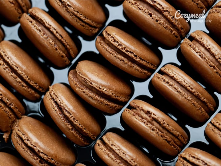 chocolate macarons