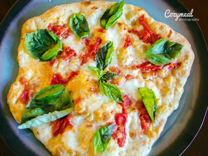 classic neapolitan Margherita Pizza