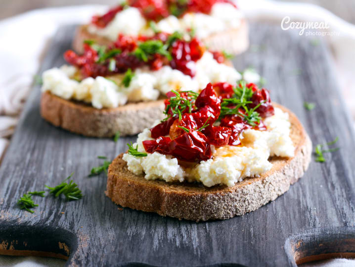 sun dried tomato bruschetta 