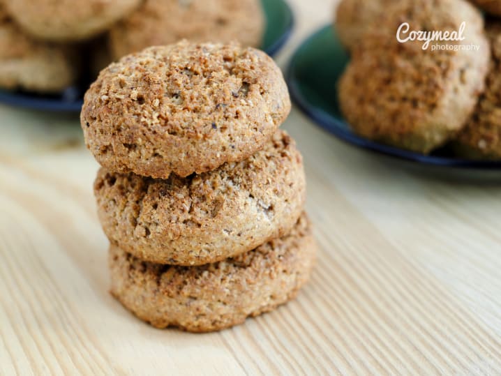 Raw Oat Cookies