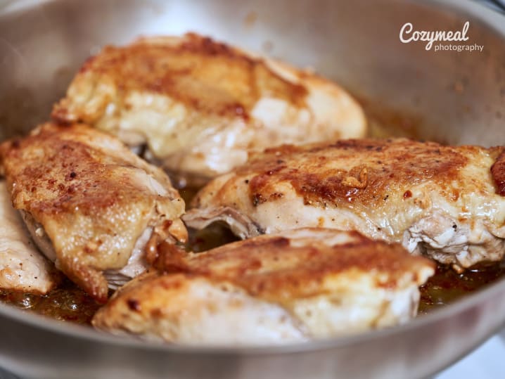 pan searing chicken