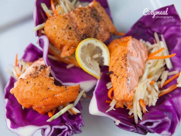 Salmon wraps with cabbage