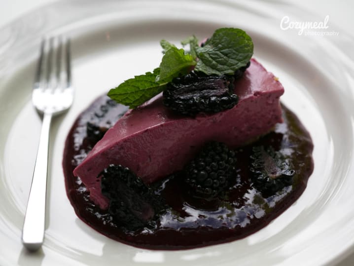 Blackberry bavarian cheesecake