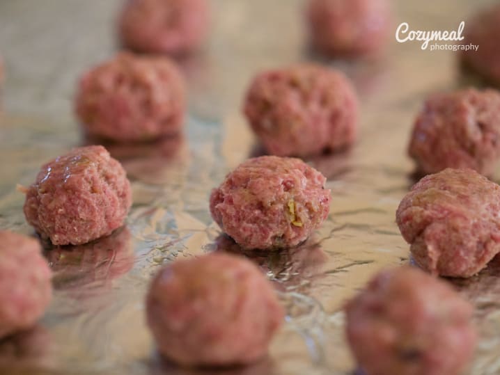 Meatballs ready for cooking