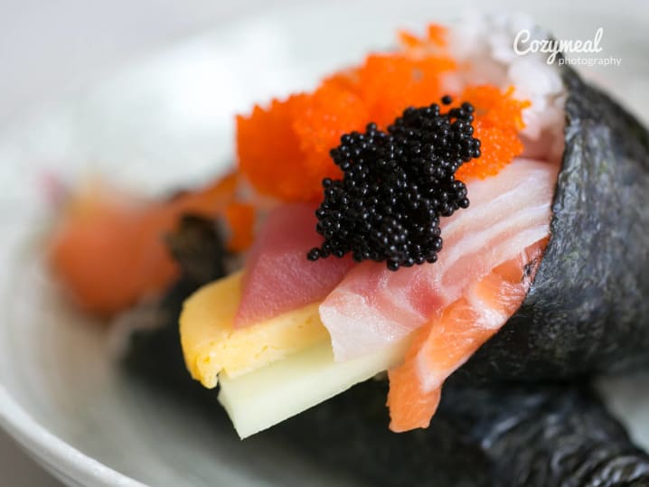 Sushi hand roll