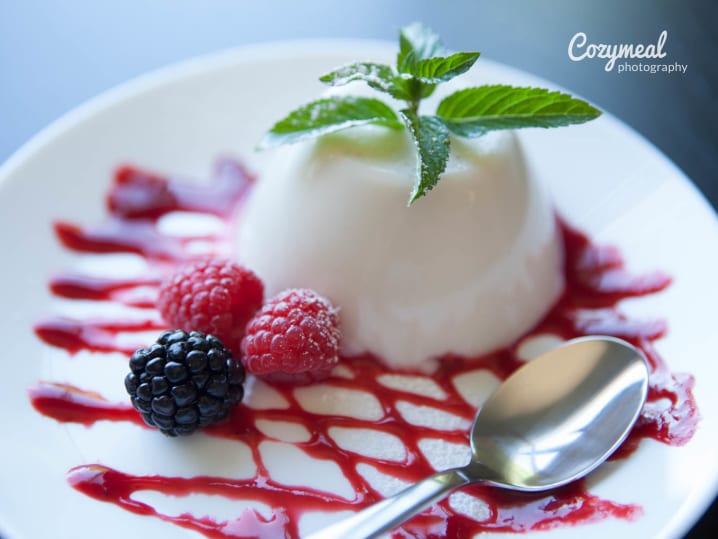 Vegan panna cotta