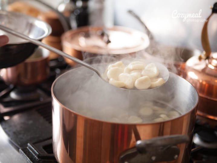 cooking gnocchi