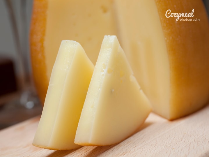 cutting pecorino