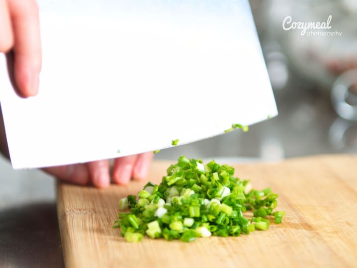 cutting scallions