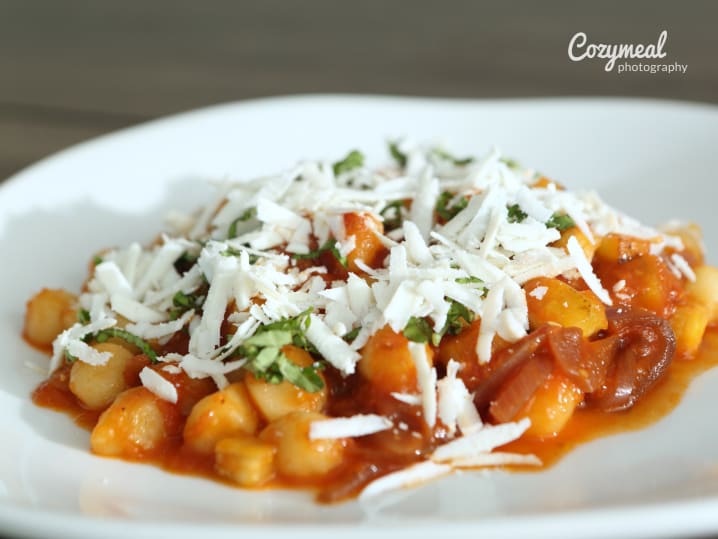 gnocchi with tomato basil sauce