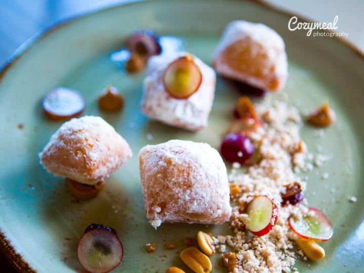 honey ricotta doughnuts