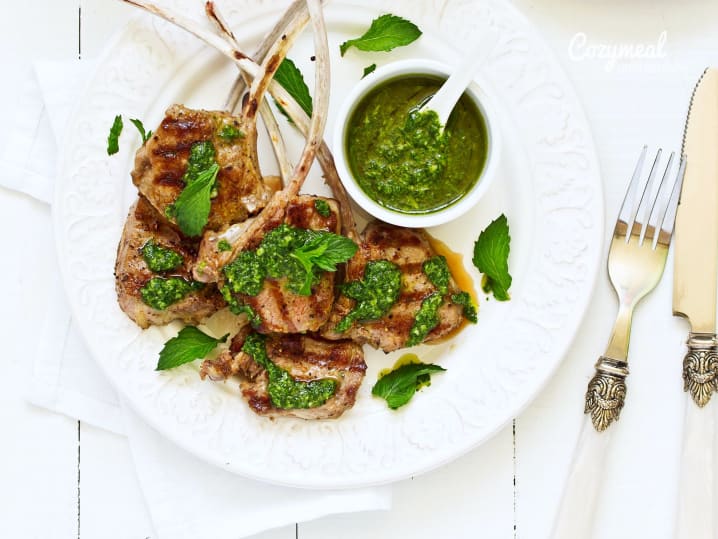 lamb chops with green sauce