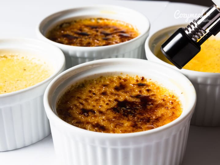making creme brulee