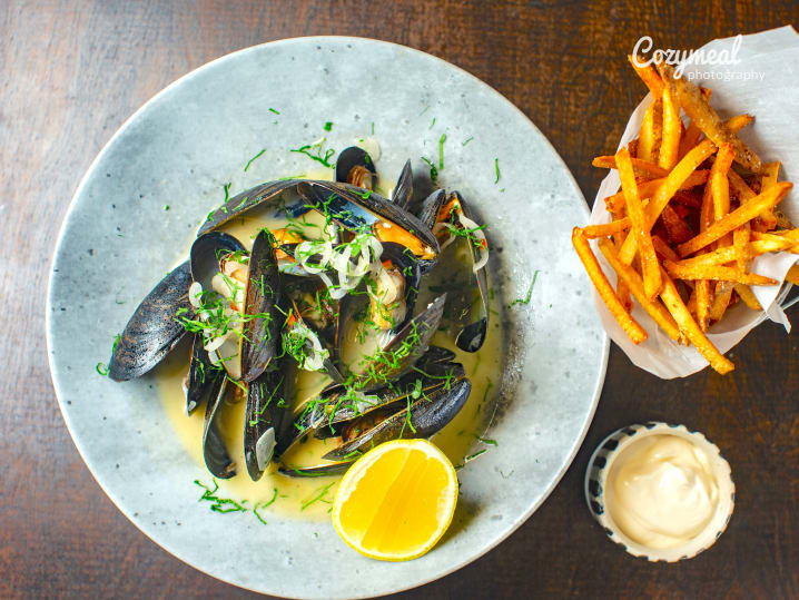 moules frites with french bread