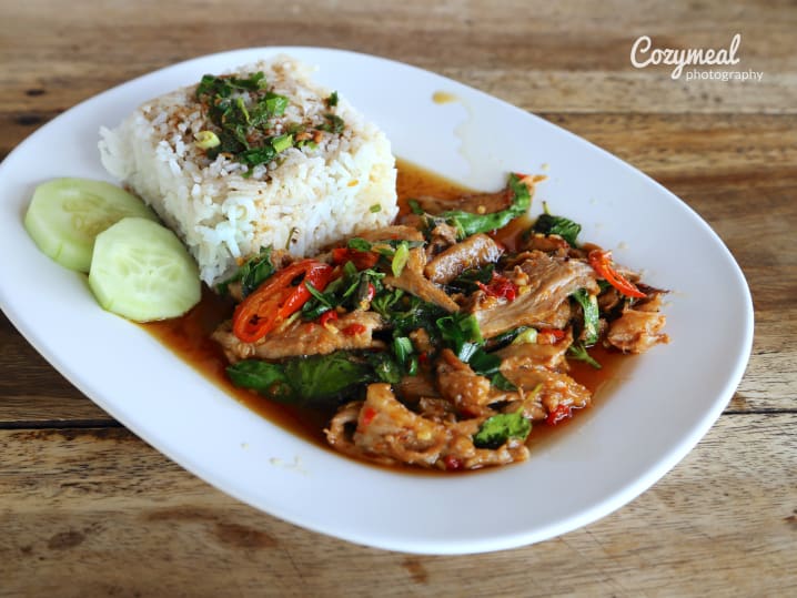 thai chicken basil with jasmine rice