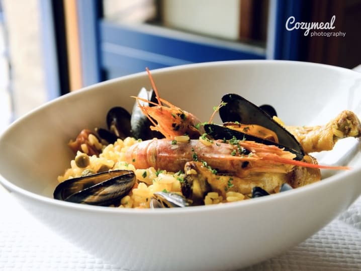 paella Valencia with chicken sausage shrimp and mussels