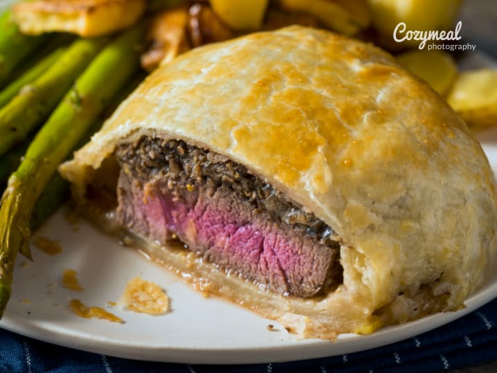 individual beef wellingtons