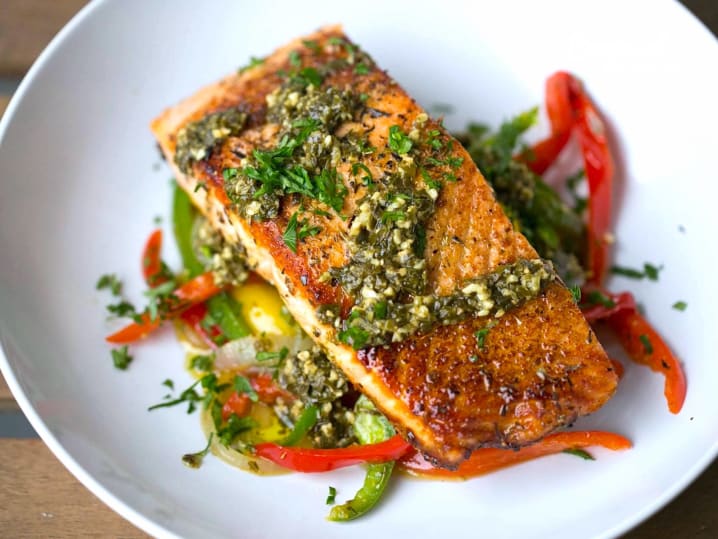 pan seared salmon with pesto