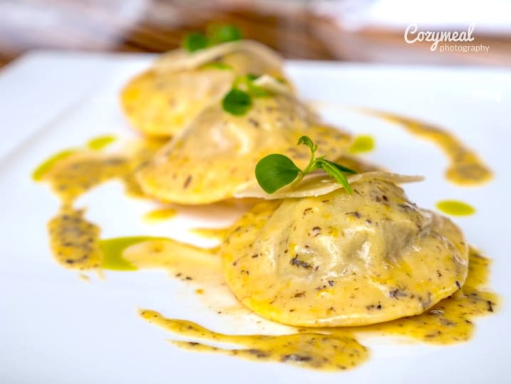 ravioli with truffle cream sauce