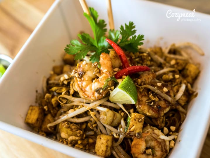 shrimp pad thai