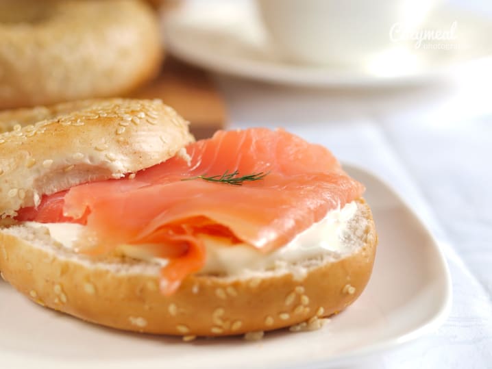 smoked salmon bagel