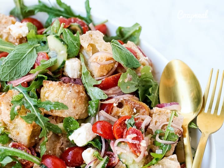 strawberry and arugula panzanella