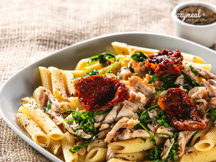 sundried tomato and chicken florentine pasta