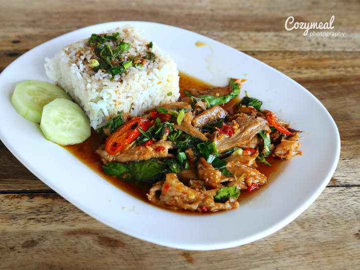 thai basil chicken