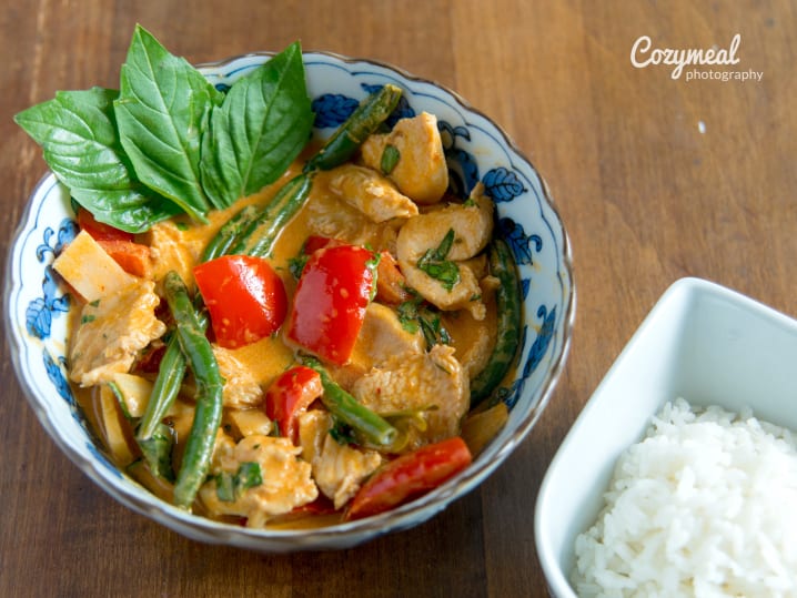 thai chicken curry with rice