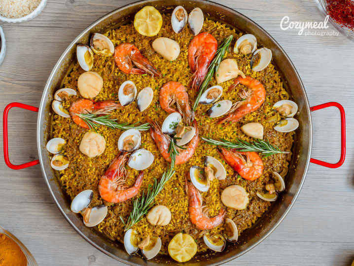 valencia paella