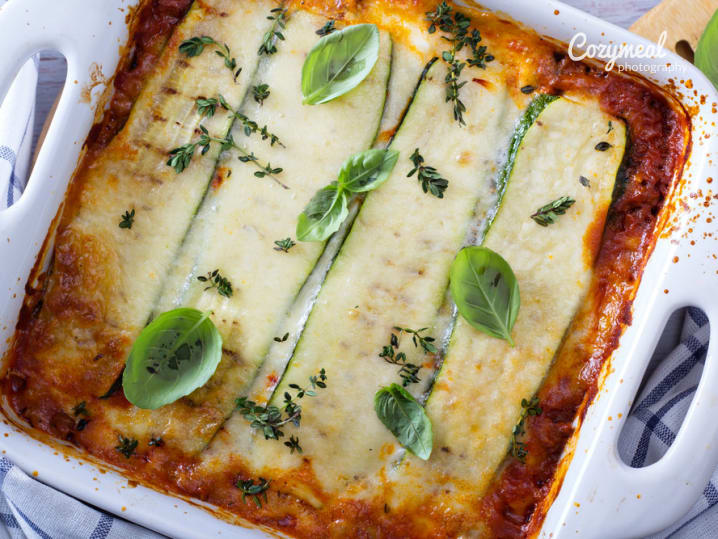 zucchini lasagna with turkey sauce