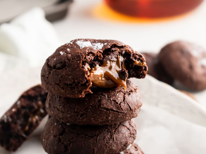 Salted Chocolate Dulce de Leche Cookies (Day 8 of Cookiemas) - Jeanelleats  Food and Travel Blog