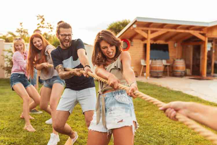 Treat your team with this guide to team building activities in chicago