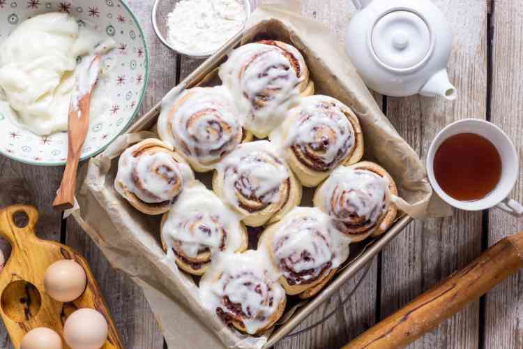 types of baking pans