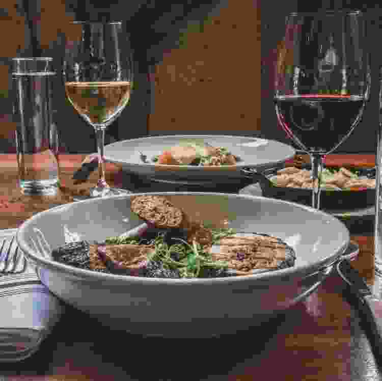 Warm And Cozy Restaurants The 50 Best By State Cozymeal