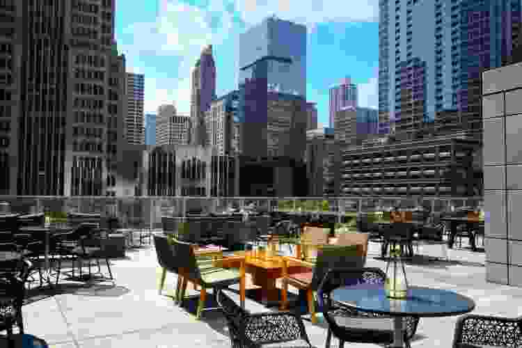 Rooftop Restaurants in Chicago Best 11 for 2023 Cozymeal