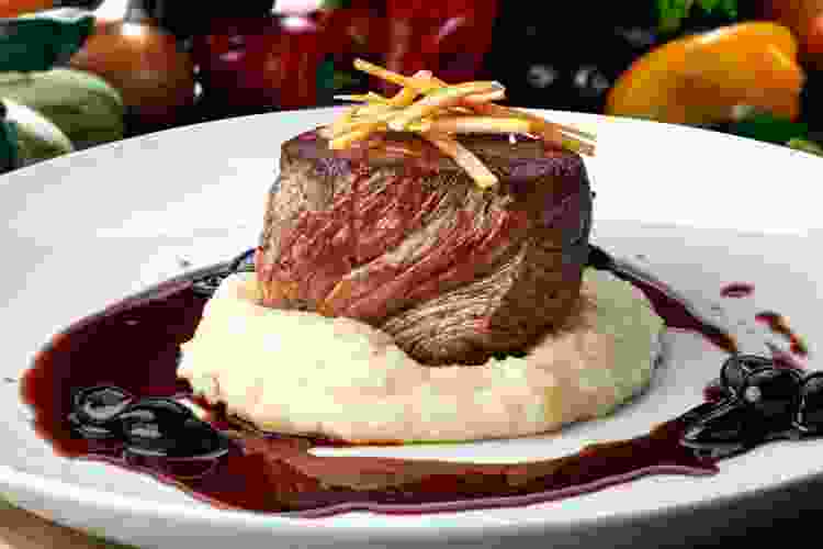 Best Wine With Steak Parings Expert Guide Cozymeal