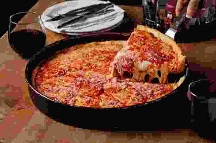 lou malnati's deep dish pizza