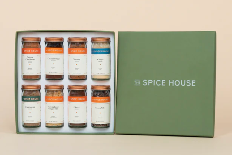 gift box set of baking spices