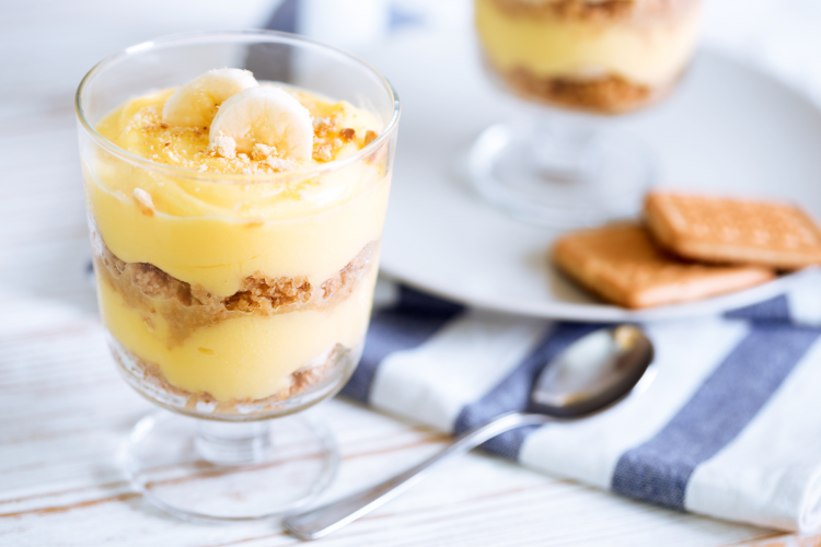 mini trifle of banana pudding