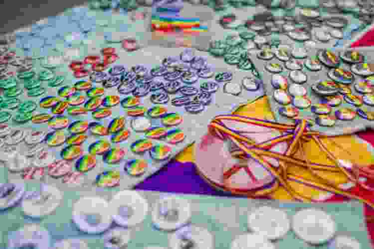 Pinback buttons